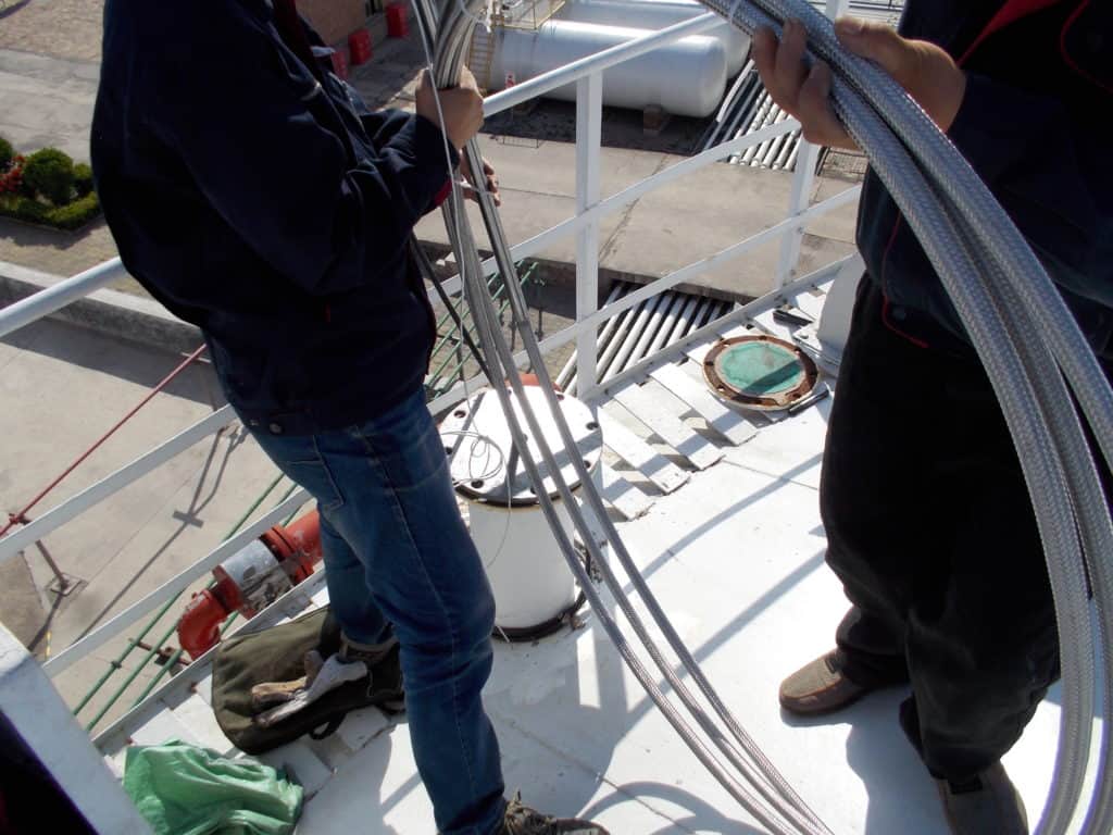 Applications of SI LT Magnetostrictive level transmitter