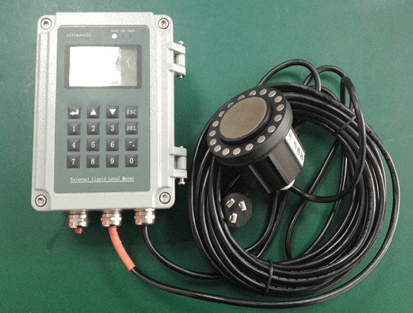 External Ultrasonic Tank Level Sensor 8 External Ultrasonic Tank Level Sensor