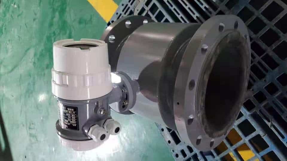Magnetic flow meter detail 4